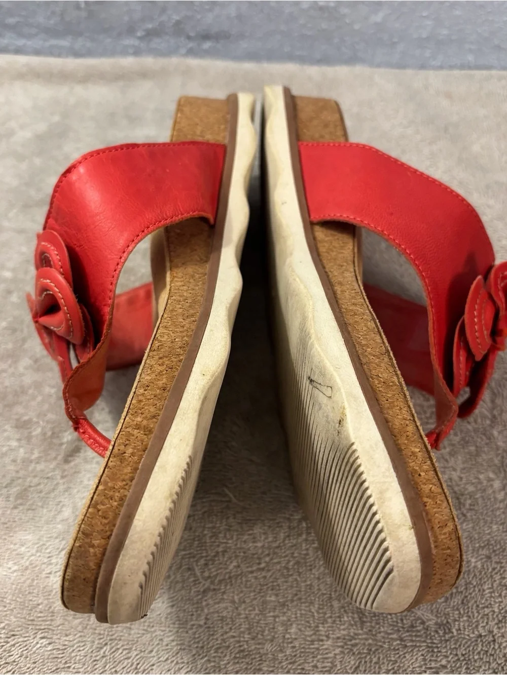 Clarks Orange Coral  Floral Leather Wedge Sandals Cork SZ 7 M Women’s Memory